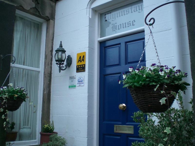 Wynnstay House - image 17