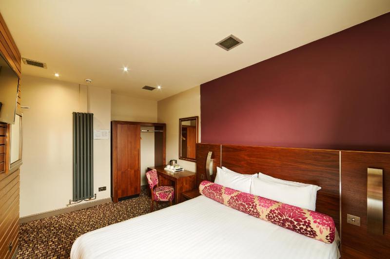 Double Room image 1