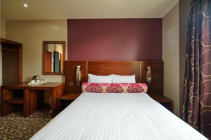 Double Room image 4