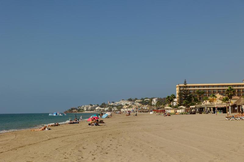 Townhouse recently renovated and 200m from La Cala beach in Mijas Costa - image 39