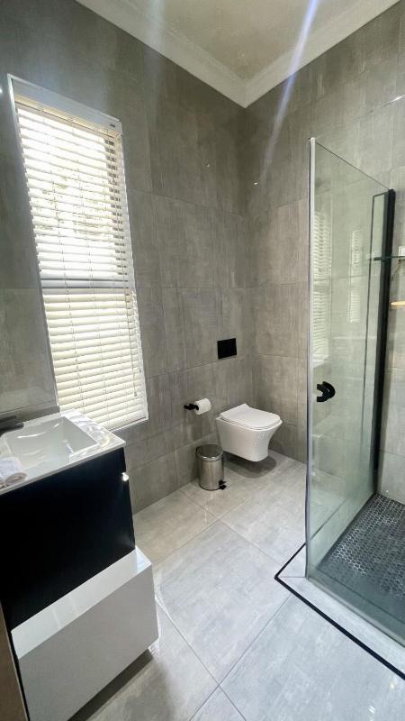 Zet On 9TH Avenue - image 16