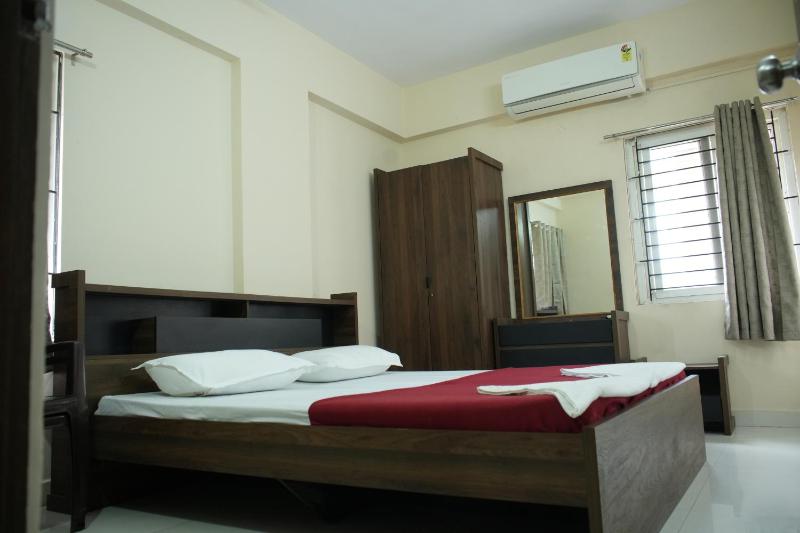 AAKRUTHIINN - image 10