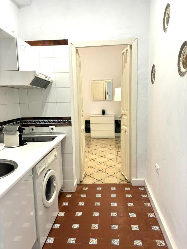 Two-Bedroom Apartment with Balcony image 3