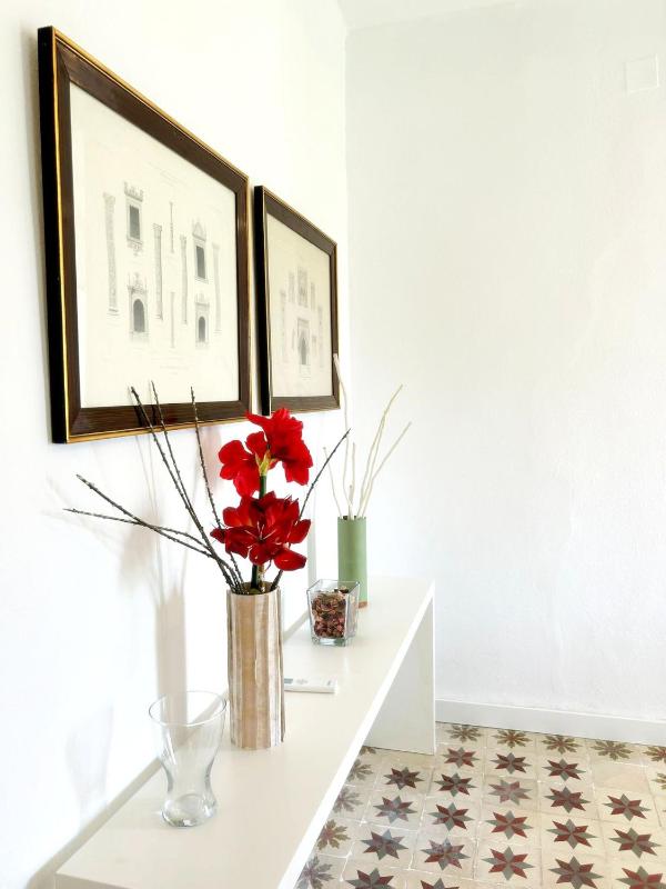 Large Two-Bedroom Apartment image 3