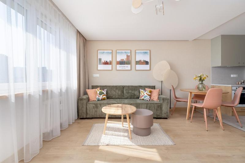 Apartament w Centrum Katowic z klimatyzacją by Noclegi Renters - image 30
