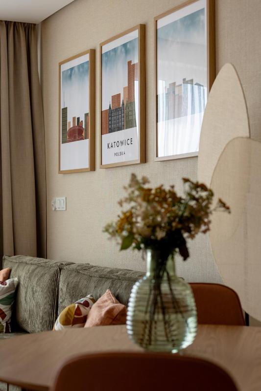 Apartament w Centrum Katowic z klimatyzacją by Noclegi Renters - image 14