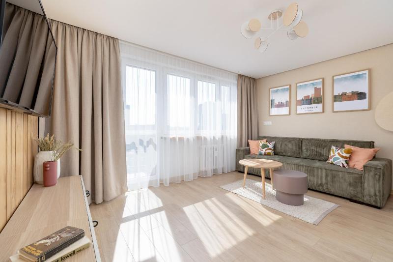 Apartament w Centrum Katowic z klimatyzacją by Noclegi Renters - image 31