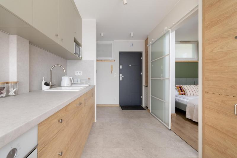 Apartament w Centrum Katowic z klimatyzacją by Noclegi Renters - image 19