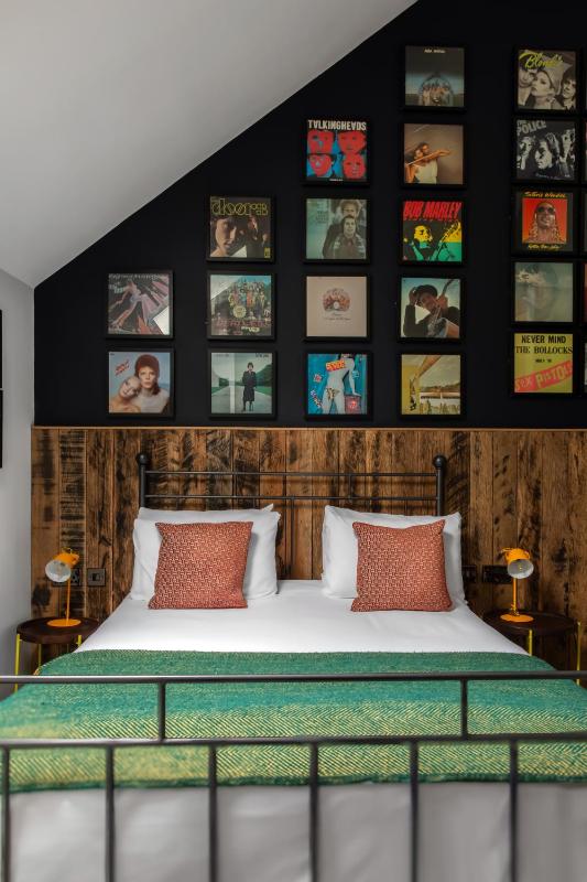 Superior Double Room image 1