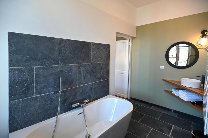 Double Room image 4