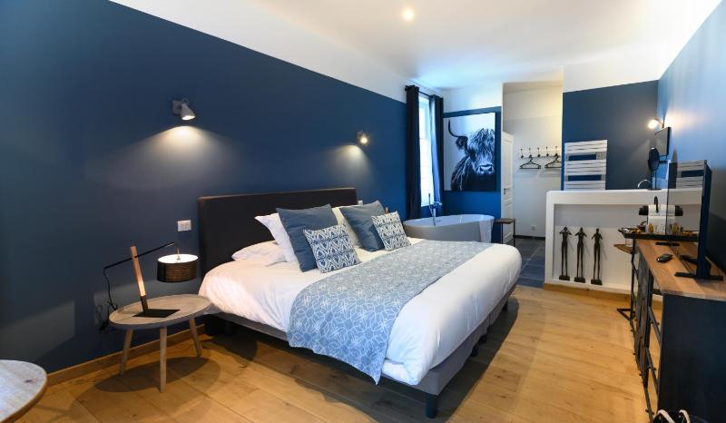 Double Room image 4