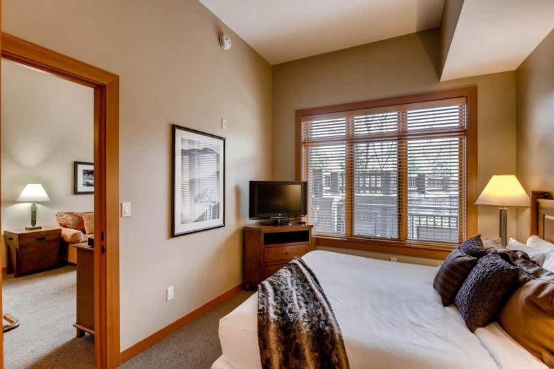 Capitol Peak Lodge 3123 by Snowmass Mountain Lodging - image 16