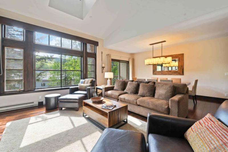Meadows Townhome A1 by East West Hospitality - image 30