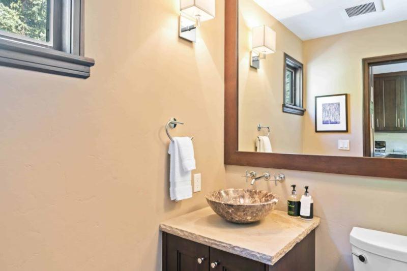 Meadows Townhome A1 by East West Hospitality - image 17