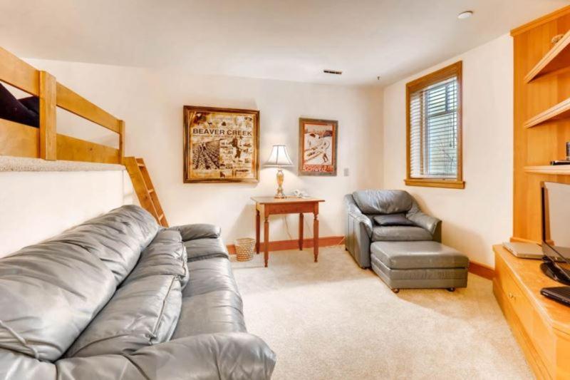 Meadows Townhome L4 by East West Hospitality - image 22