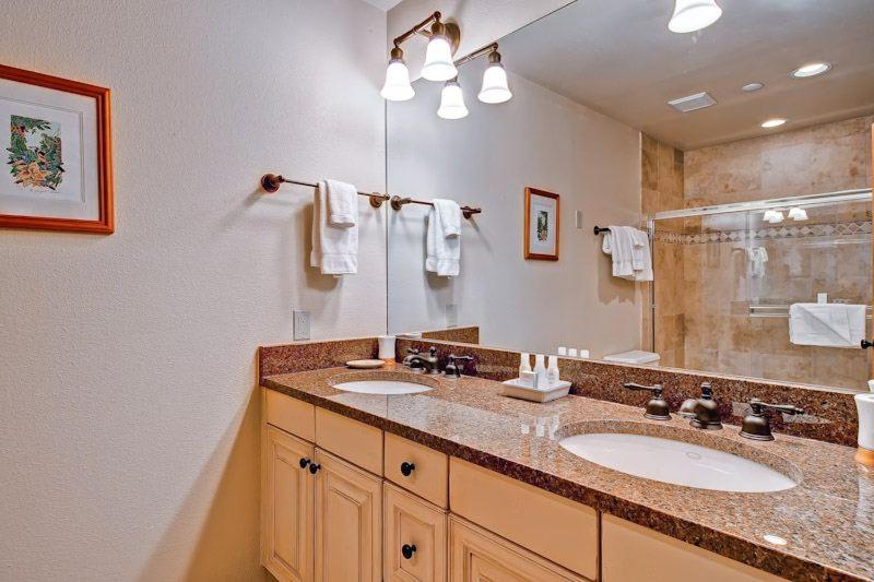 Meadows Townhome M2 by East West Hospitality - image 12