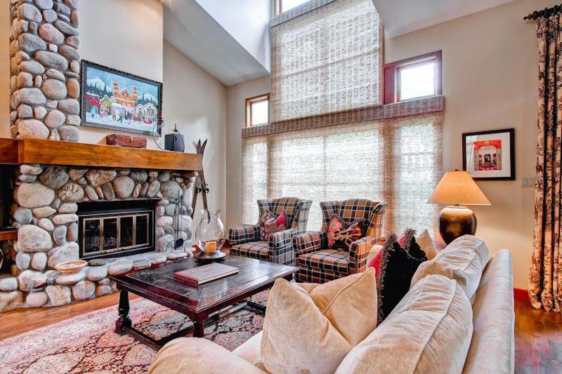 Meadows Townhome M2 by East West Hospitality - image 10