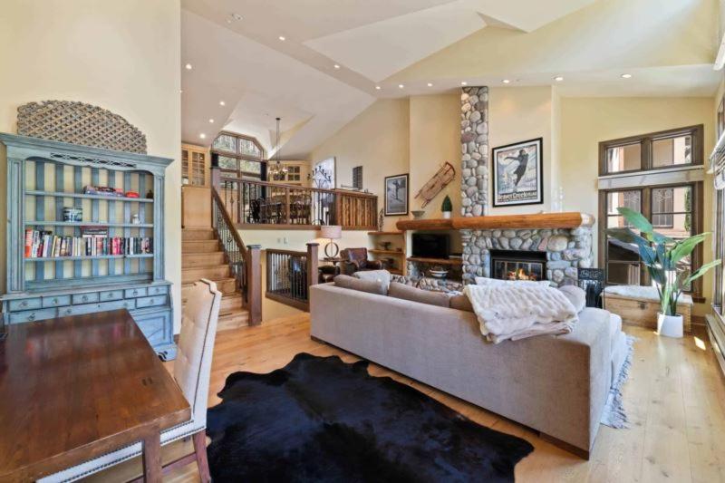 Meadows Townhome M3 by East West Hospitality - image 30