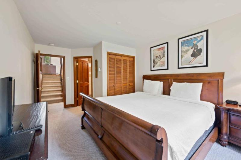 Meadows Townhome M3 by East West Hospitality - image 6
