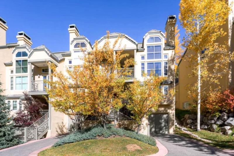 Meadows Townhome N5 by East West Hospitality - image 29