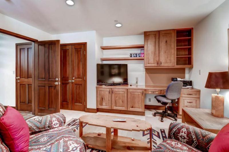 Meadows Townhome N5 by East West Hospitality - image 7