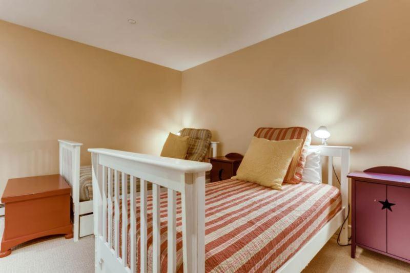 Meadows Townhome R4 by East West Hospitality - image 13