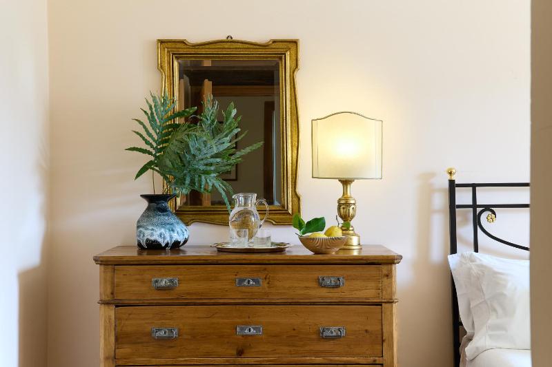 Classic Triple Room image 1