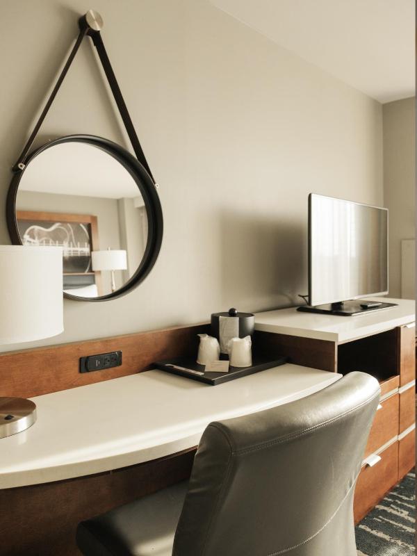 Deluxe Double Room image 3