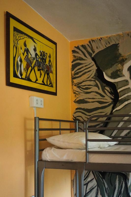 Bunk Bed in Mixed Dormitory Room image 2