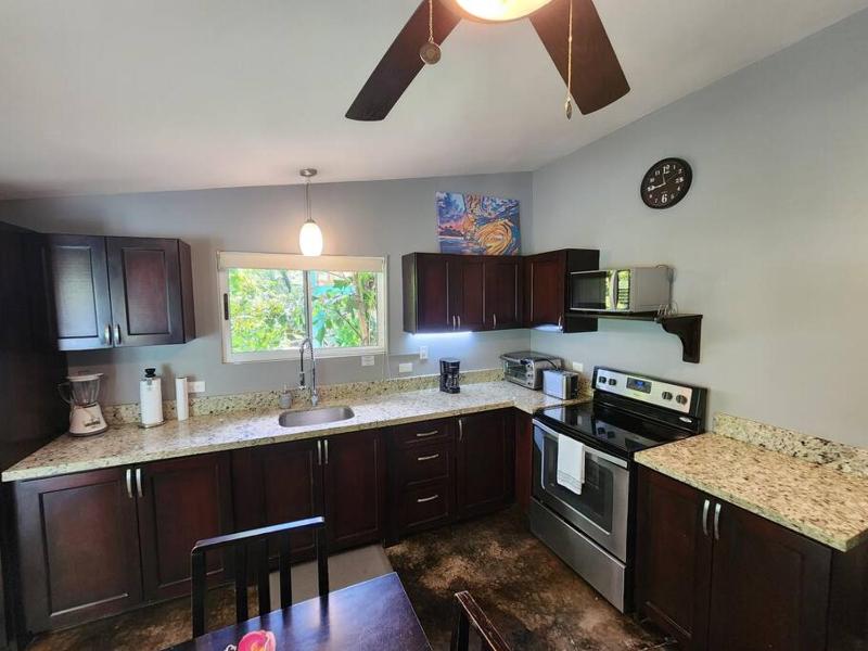 #17A Hermosa Beach Bungalow 1st floor 1 bedroom Apt - image 7