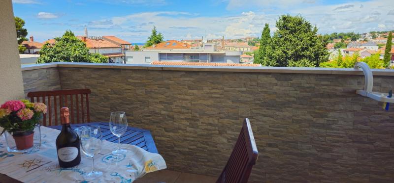 One-Bedroom Apartment with Balcony image 4