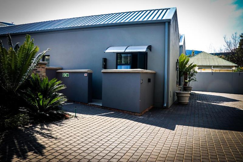 The Wantage Suites - image 13