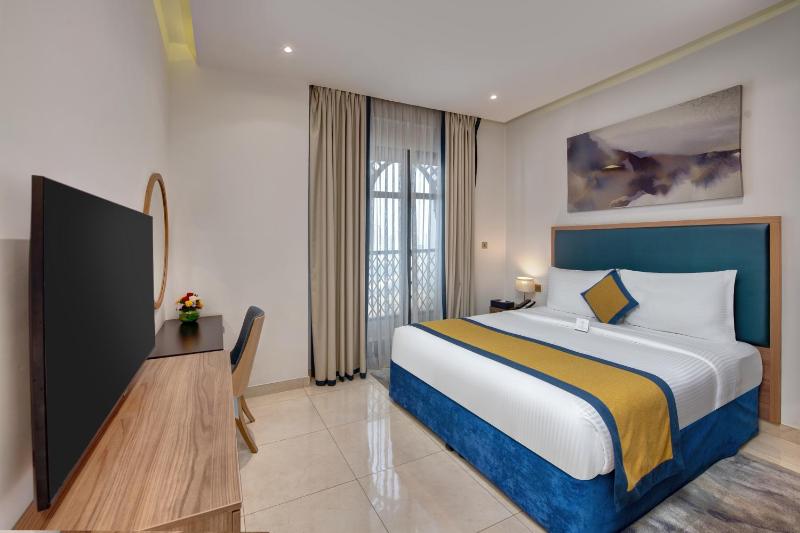 One-Bedroom Standard Apartment image 3