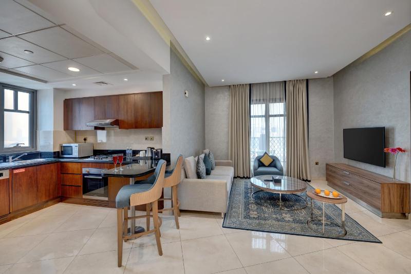 One-Bedroom Standard Apartment image 4