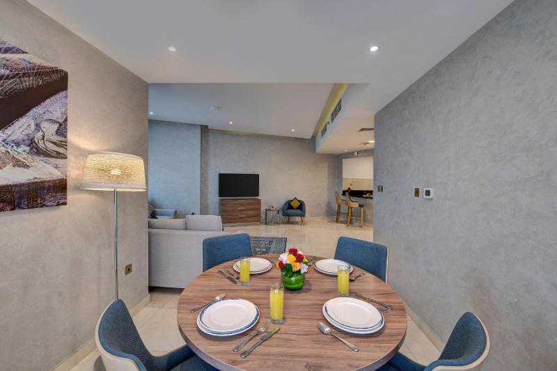 One-Bedroom Superior Apartment image 2