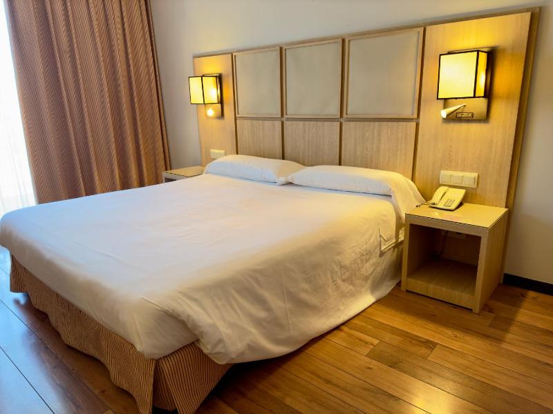 Superior Double Room image 1