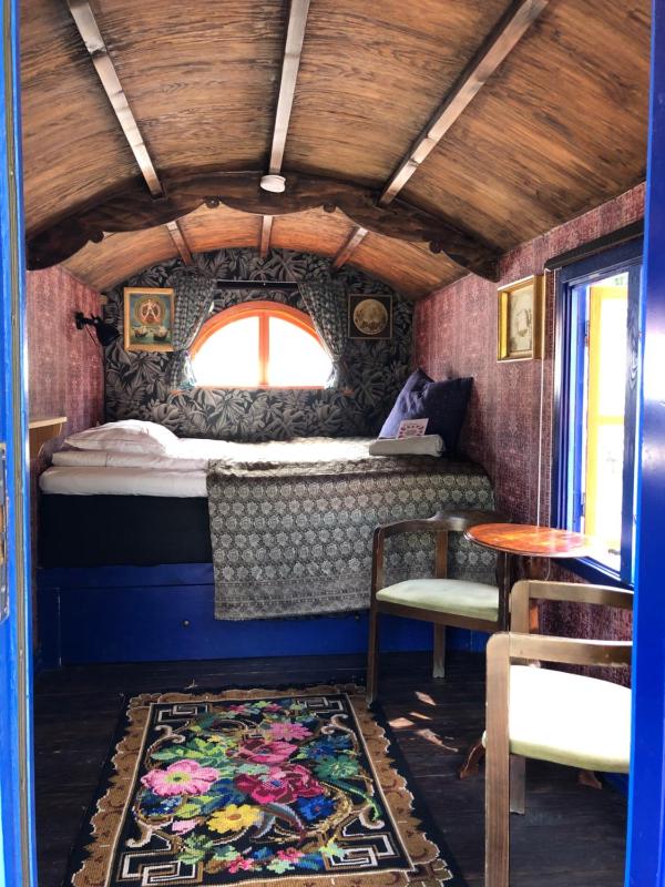 The Magician's Wagon image 3