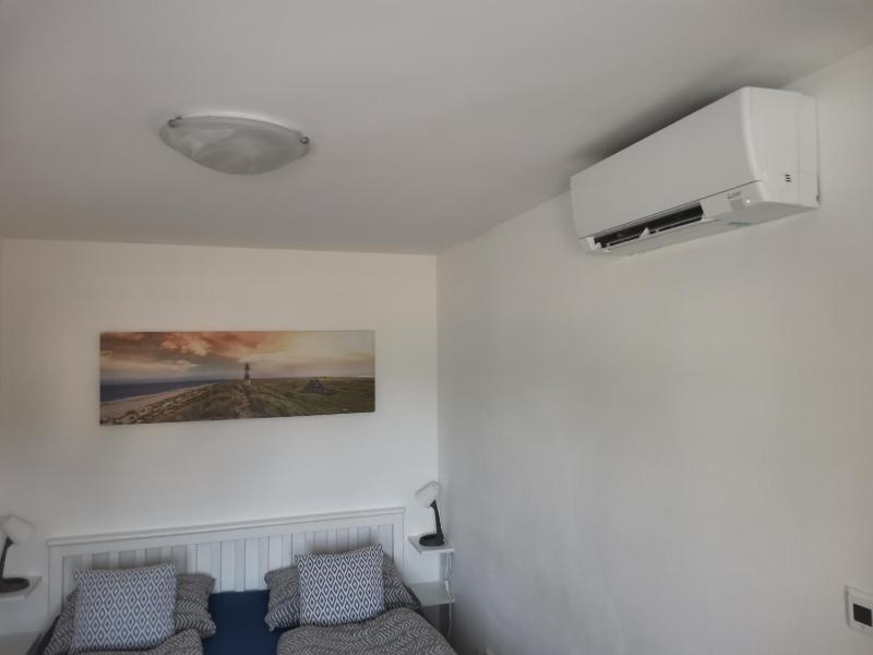 One-Bedroom Apartment image 4