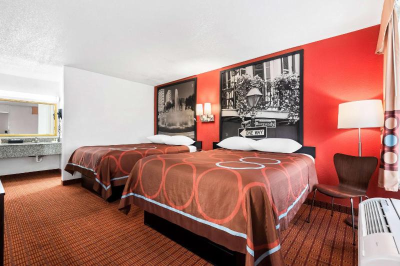Double Room with Two Double Beds - Non-Smoking image 4