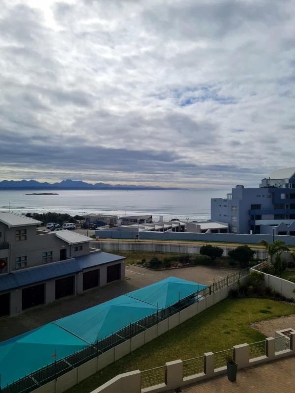 Point Village Accommodation - Estoril 26 - image 1