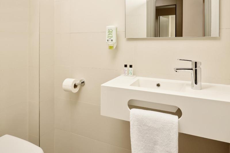 Sea View Suite with Terrace image 4