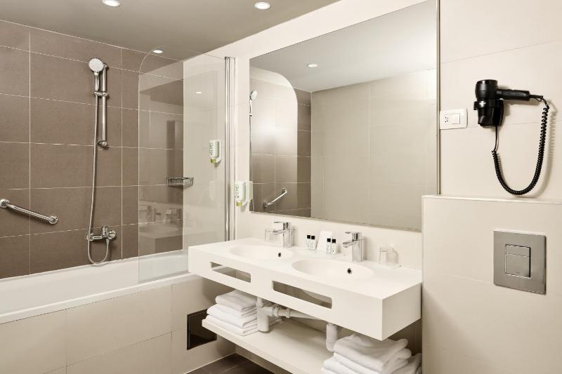 Sea View Suite with Terrace image 3