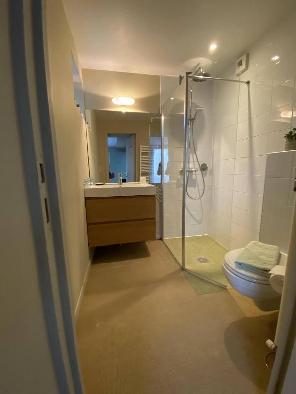 Standard Double Room image 4