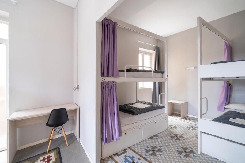 Single Bed in Mixed Dormitory Room with Private Bathroom (8 adults) image 4