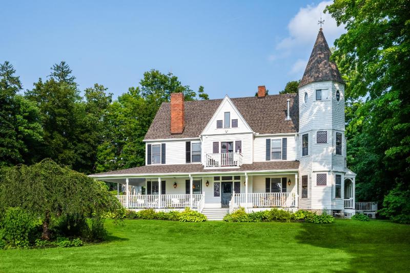 Constance Inn Standard King image 4