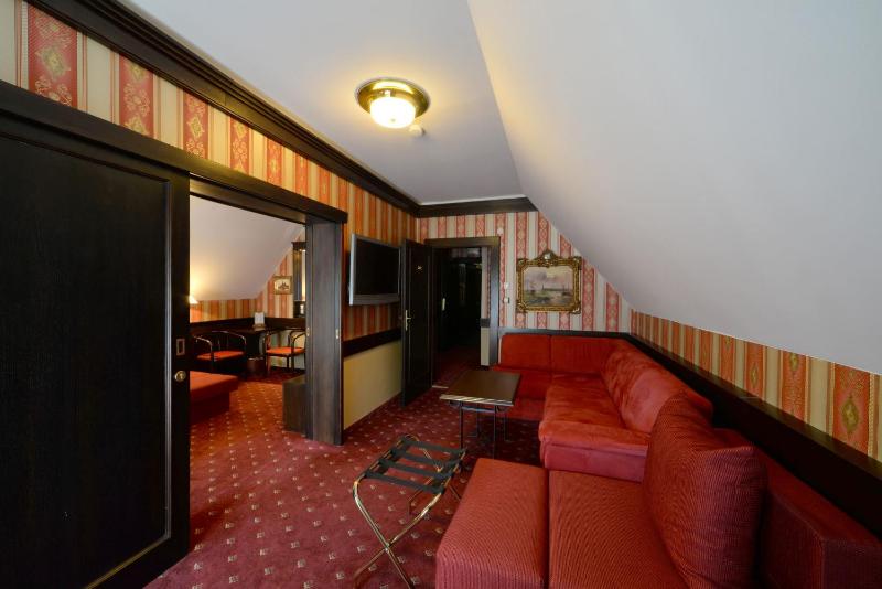 Suite with Balcony image 4