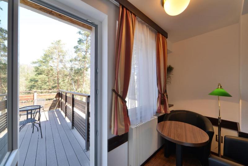 Double Room with Balcony or Terrace image 2
