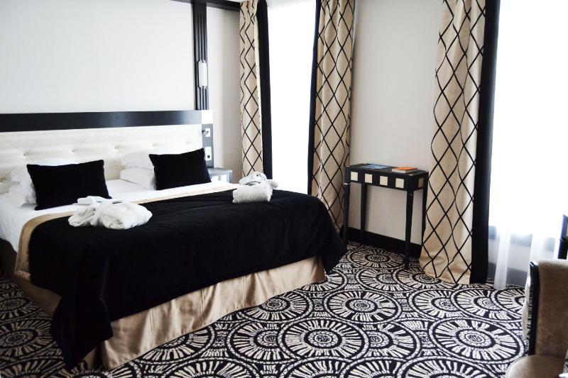 Triple Room image 1