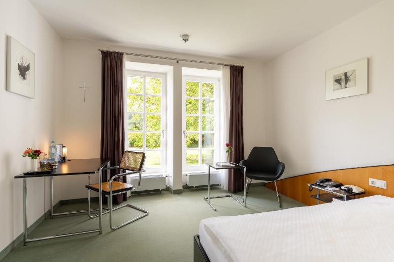 Single Room image 1