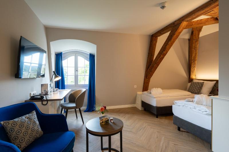 Deluxe Double Room image 3